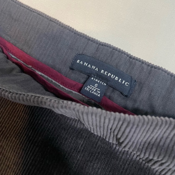 Banana Republic Charcoal Grey Stretch Corduroy Skirt with Pockets - Picture 4 of 10